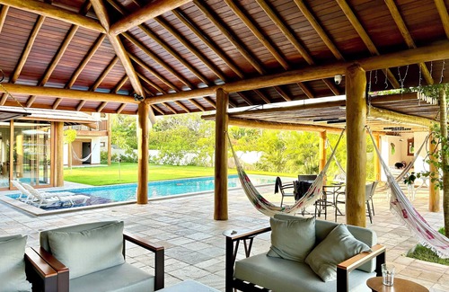Pontal de Serrambi Casa | Enseadinha Serrambi - Luxurious pool house with 6 suites (18 people), pool and court