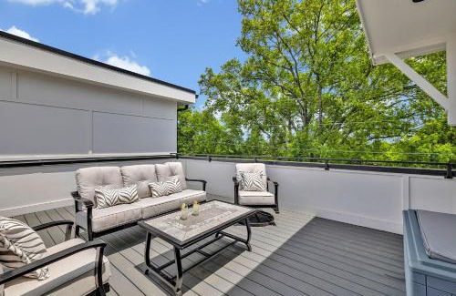 Berry Hill Casa | Ensemble-4 Unit Combo-8 mins to Broadway