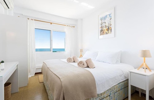 Torreblanca Apartamento | Ensuite Mediterranean Sea Front