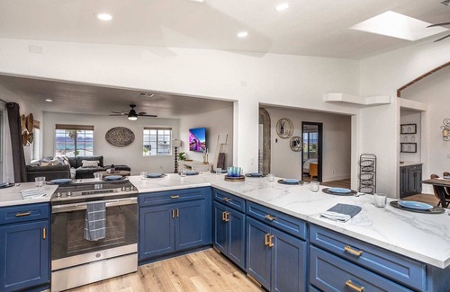 Lake Havasu City Casa | Entertainers Dream w/ Heated Pool & Spa + Views!