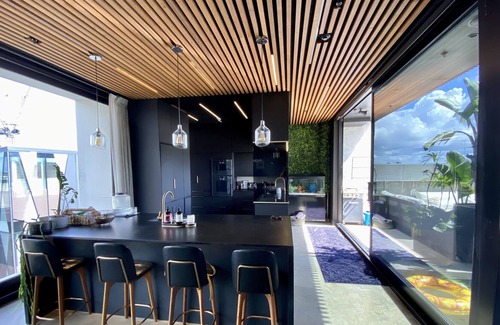 Grey Lynn Apartamento | Entertainers penthouse with private pool and hot tub