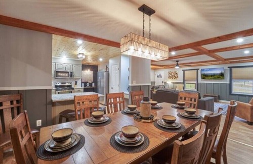 Sevierville Casa | ENTERTAINMENT GALORE!NEWLY UPGRADED -GREAT LOCATION, CLOSE TO MAJOR ATTRACTIONS!