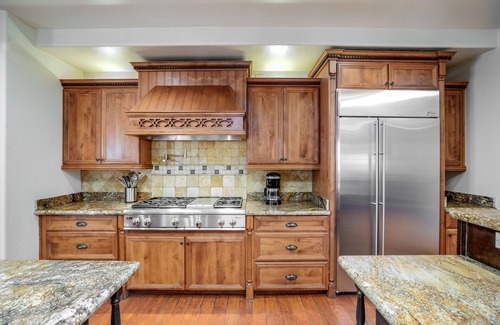 North Scottsdale Casa | Entertainment Galore! Heated Pool, Relaxing Spa, Putting Green, Bocce Court, BBQ