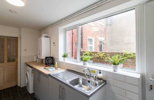 South Shields Casa | Entire 1 Bed Home in South Shields, Sleeps 4