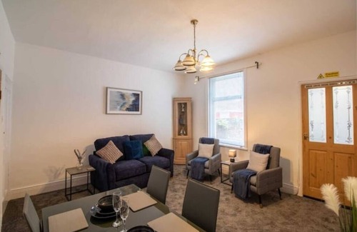 South Shields Casa | Entire 1 Bed Home in South Shields, Sleeps 4