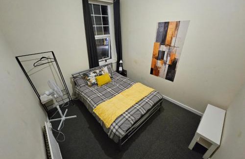 Riverside Apartamento | Entire 2 Bedroom Apartment City Centre & Stadium