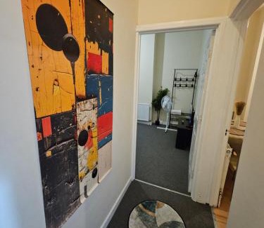 Riverside Apartamento | Entire 2 Bedroom Apartment City Centre & Stadium