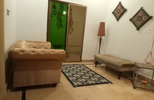 Karachi Casa | Entire 2-bedroom house with WiFi and Parking