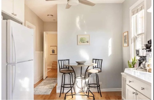 South Evanston Casa | Entire 2-flat Available- Rent both apartments!