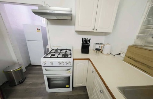Burwood Casa | Entire 3 bedroom guest suite in Burwood