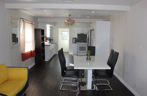 Pacoima Casa | Entire 3 Bedroom Home with Golf Putting & hot spa