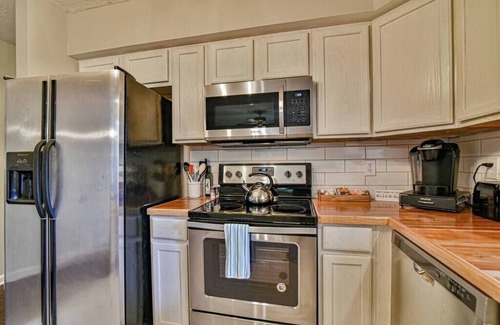 Oakley Casa | Entire 4 bedroom house, indoor hot tub, fire pit