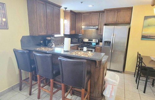 South Padre Island Condominio | Entire 4 plex - Up to 32 people - Private pool