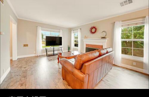 West Covina Casa | Entire 4BR 4BA House in West Covina Modern Private Comfortable