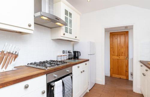 Hatfield Apartamento | Entire 5 Bed House - Contractors, Family's & More - Free Parking