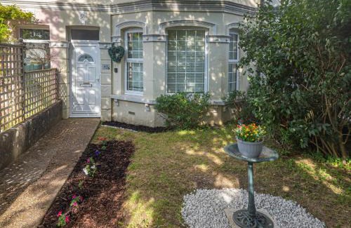 Eastbourne Casa | Entire 5 Bedroom Comfortable House in Eastbourne