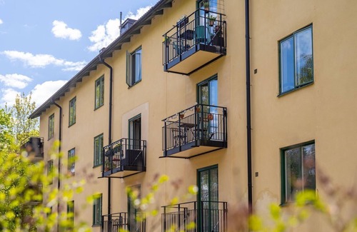 Enskede Gard Apartamento | Entire Apartment Stockholm