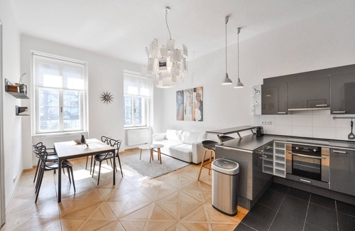 Stare Mesto Apartamento | Apartamento completo APARTAMENTO CHIC A PIE DE LA CIUDAD VIEJA SQ