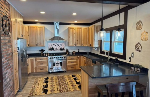 North Woodstock Casa | Entire B&B White Mountains, Groups, 8BdRM/9Bath