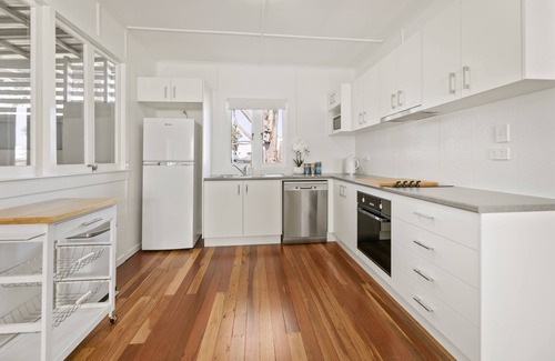 Bongaree Casa | Entire Beach House on Bribie Island. 1 block from waterfront!