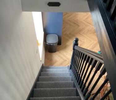 Elland Apartamento | Entire boutique mill cottage