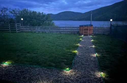 Calinesti-Oas Chalet De Esquí | Entire Chalet, Amazing Panoramic View of Calinesti Oas Lake