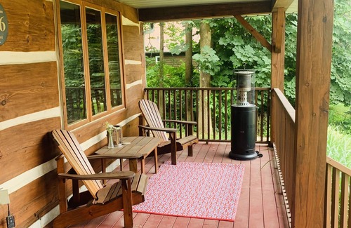 Collingwood Chalet De Esquí | Entire Chalet in Prime Location - close to hiking, beaches, golf, trails & more!