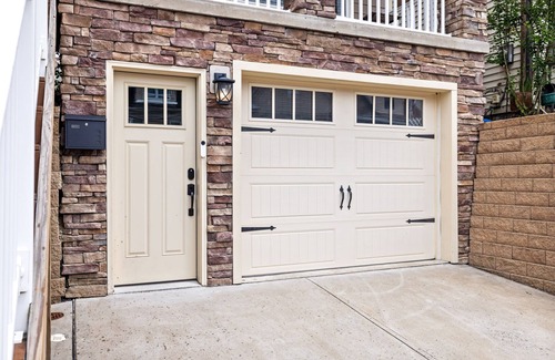 Mount Washington Casa | Entire Designer New Home in Pittsburgh, PA 3/3.5