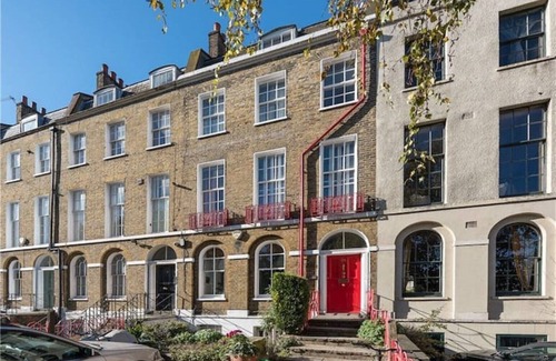Faraday Apartamento | Entire Ground Floor Flat, Free Parking and Garden