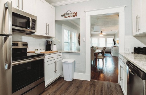 Historic Uptown Casa | Entire historic downtown guest house: 9 BR!