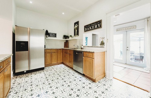Historic Uptown Casa | Entire historic downtown guest house: 9 BR!