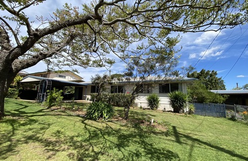 Centenary Heights Casa | Entire holiday house 4 bedrooms