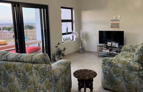 Langebaan Casa | Entire holiday home 5 minutes from the Beach - Kite Surfing. Comfortable, new!