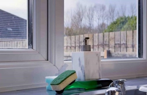 Newcastle-upon-Tyne Casa | Entire home for 6+Free parking