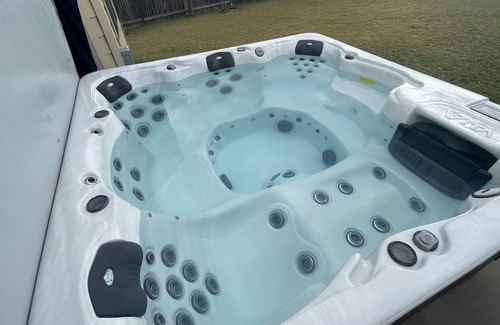 Leander Casa | Entire Home, 2,000 sq ft with Outdoor Hot Tub, 15 min North of Austin, TX