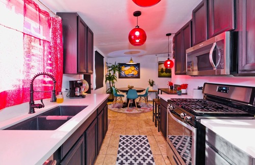 Palm Springs Casa | Entire home hosted by Sam 6 guests3 bedrooms3 beds1 bath