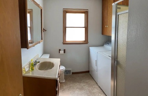 Aberdeen Casa | Entire home in Aberdeen South Dakota
