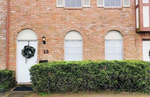 Galveston Casa | Entire home in Galveston with beach views and private garage parking