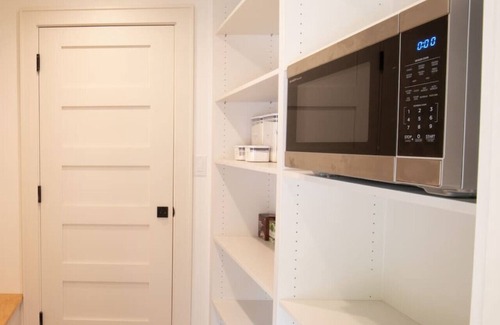 Waynesboro Casa | Entire Home Mins to Skyline, Cville & Staunton