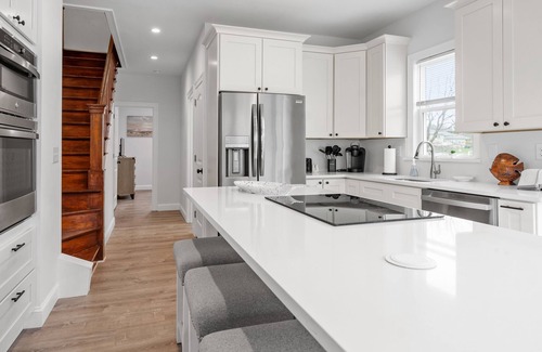 Newport East Casa | Entire home minutes from Newport, RI. Near beaches.