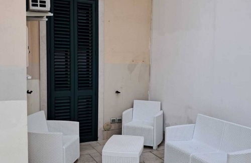 Municipio 2 Casa | Entire home with free private parking in beautiful Bari