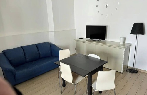 Municipio 2 Casa | Entire home with free private parking in beautiful Bari