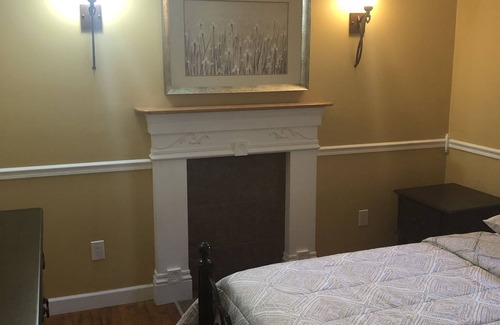 Fort Edward Casa | Entire Home with Inlaw near Saratoga/Lake George with Huge Inground Pool