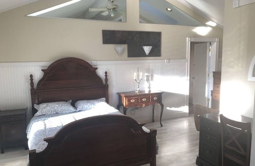 Fort Edward Casa | Entire Home with Inlaw near Saratoga/Lake George with Huge Inground Pool
