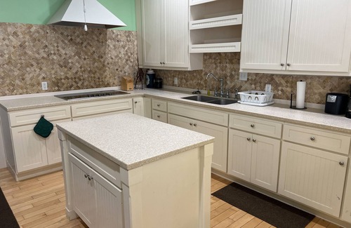 Savannah Beach Casa | Entire home with multiple suites, saltwater pool, washer & dryer