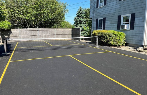 Portsmouth Casa | Entire Home with Pickleball Court - Portsmouth