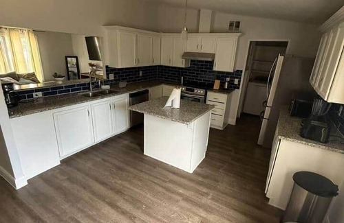 Fort Worth Casa | Entire Home with 6 Beds and Parking