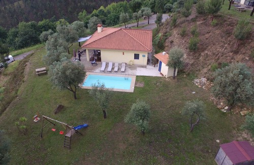 Molares Casa | Casa completa para 5 personas, piscina privada, admite mascotas. Todo equipado