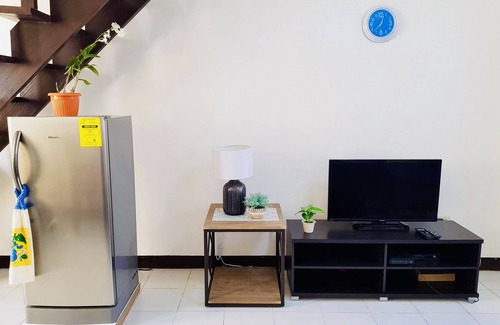 Mabalacat City Apartamento | CASA COMPLETA / COMPLETO CON AIRE ACONDICIONADO / Wifi de alta velocidad. Televisión por cable. Televisión inteligente