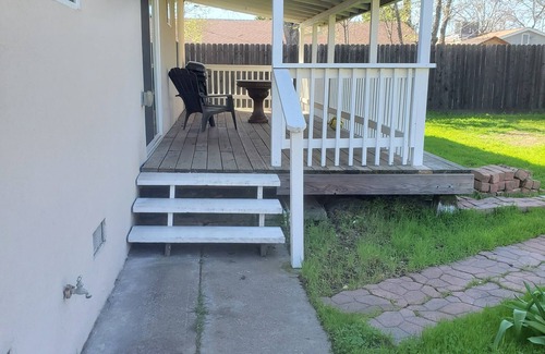Sacramento Casa | Entire house near Airport/Capitol/ D-town/CaI-Expo
